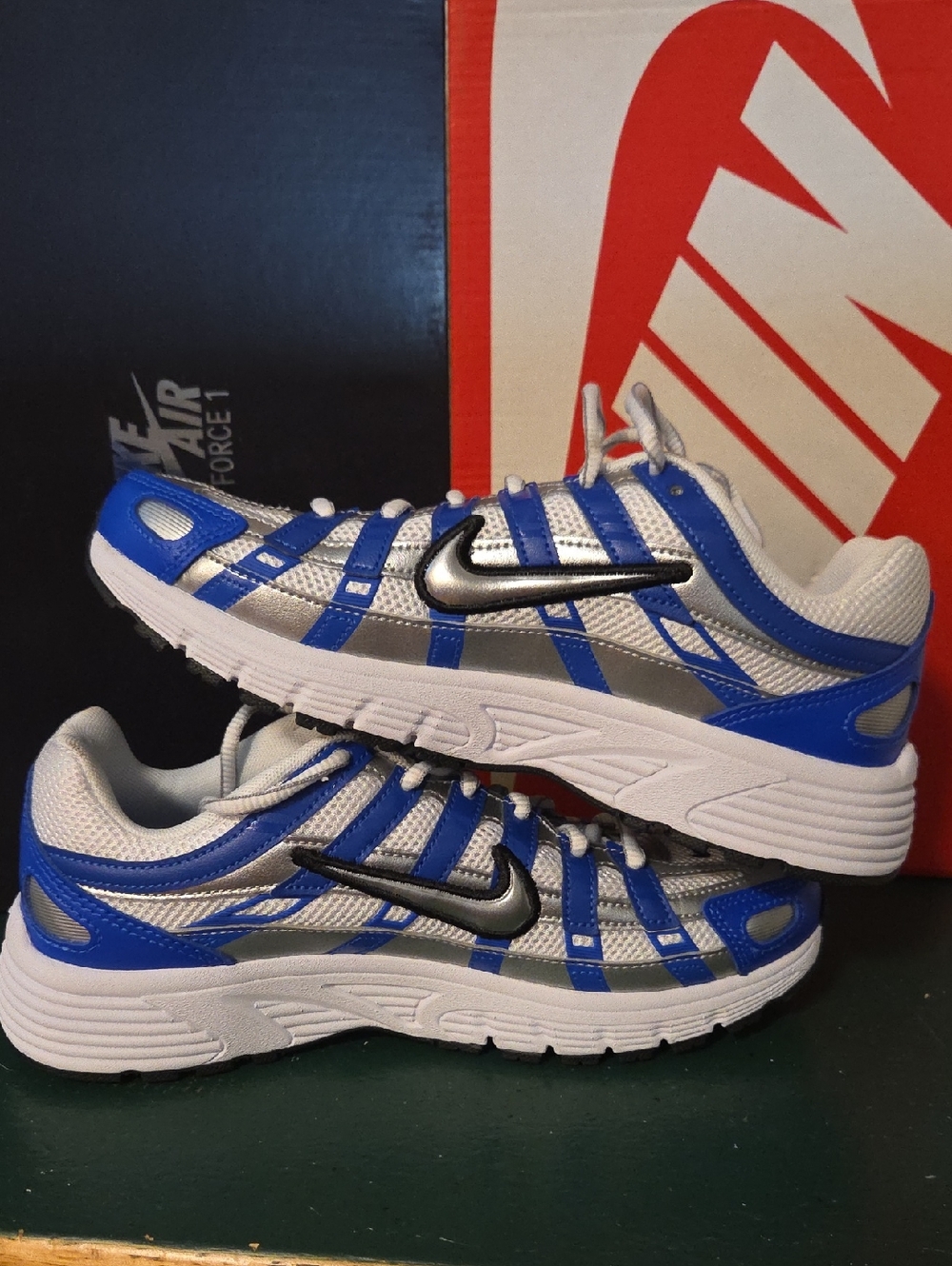 Nike Kids Sneakers Blue White Silver Accent
